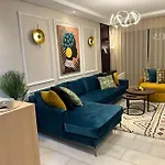 Stylish Appartement Lumineux Et Luxueux Au Coeur De Maarif Quartier Palmier Pres De Station Tramway & Bd Abdelmoumen Casablanca