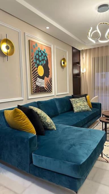 Stylish Lumineux Et Luxueux Au Coeur De Maarif Quartier Palmier Pres De Station Tramway & Bd Abdelmoumen *