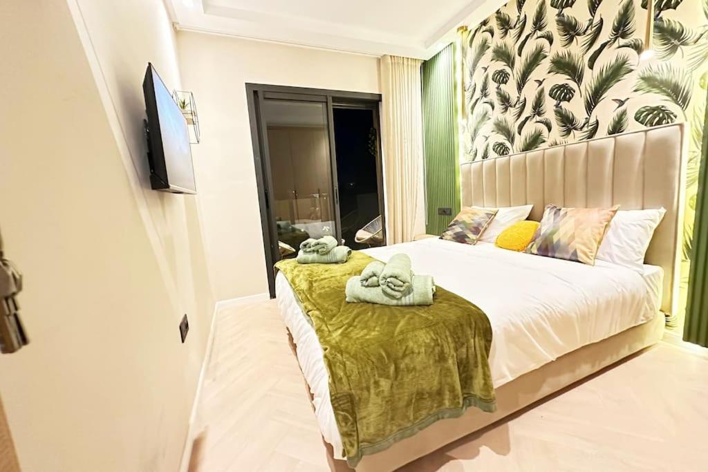 Apartment Stylish Lumineux Et Luxueux Au Coeur De Maarif Quartier Palmier Pres De Station Tramway & Bd Abdelmoumen