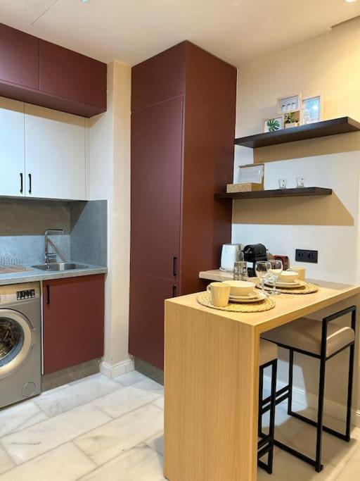 Stylish Lumineux Et Luxueux Au Coeur De Maarif Quartier Palmier Pres De Station Tramway & Bd Abdelmoumen Casablanca