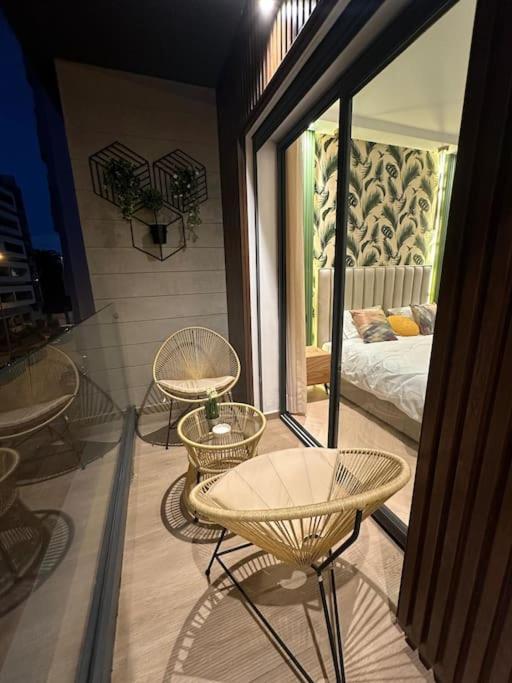 Apartment Stylish Lumineux Et Luxueux Au Coeur De Maarif Quartier Palmier Pres De Station Tramway & Bd Abdelmoumen