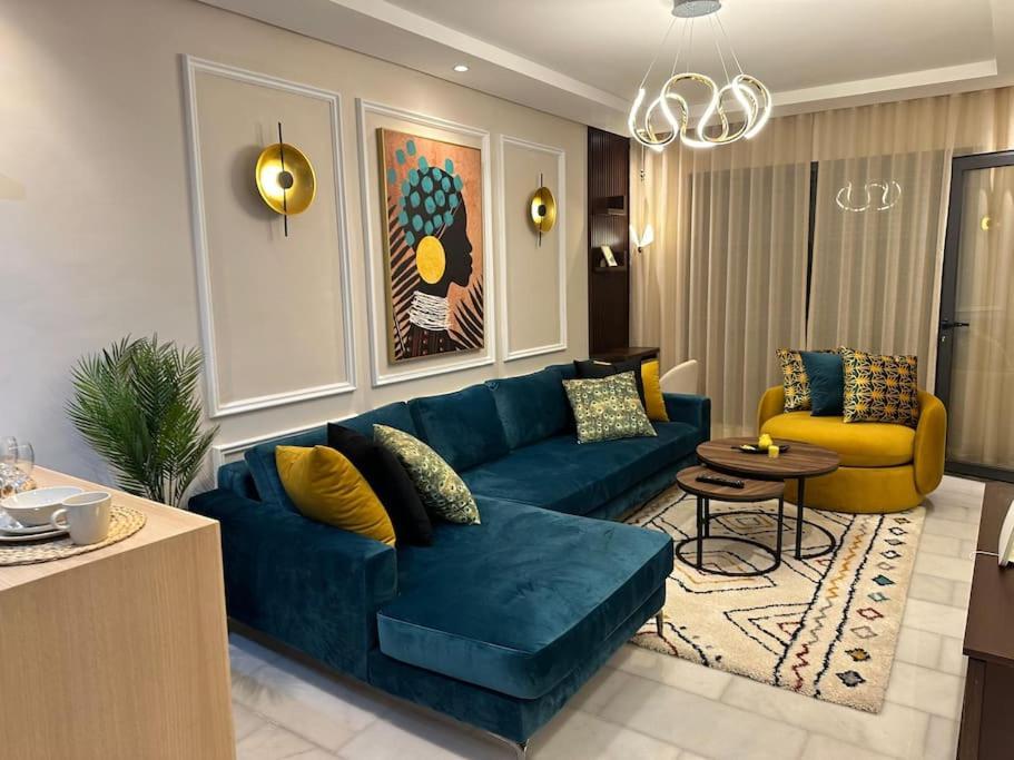 Stylish Lumineux Et Luxueux Au Coeur De Maarif Quartier Palmier Pres De Station Tramway & Bd Abdelmoumen Apartment *