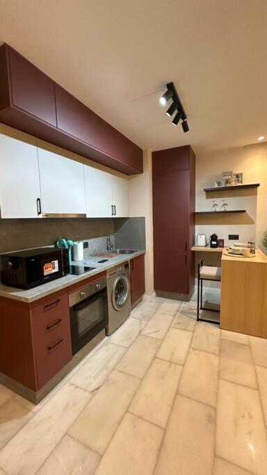 Stylish Lumineux Et Luxueux Au Coeur De Maarif Quartier Palmier Pres De Station Tramway & Bd Abdelmoumen *