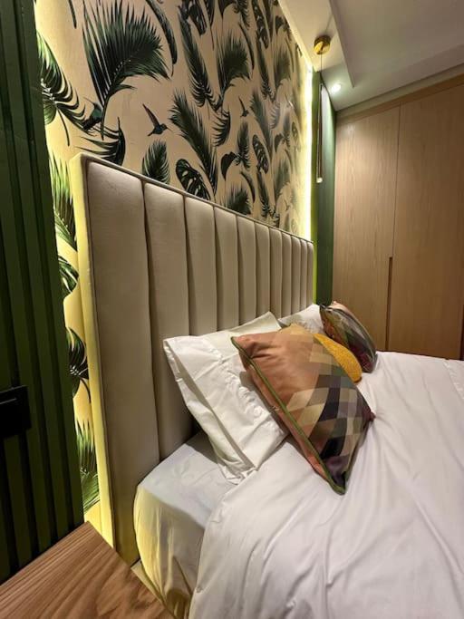 Apartment Stylish Lumineux Et Luxueux Au Coeur De Maarif Quartier Palmier Pres De Station Tramway & Bd Abdelmoumen
