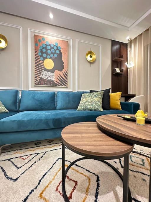 Stylish Lumineux Et Luxueux Au Coeur De Maarif Quartier Palmier Pres De Station Tramway & Bd Abdelmoumen Apartment *