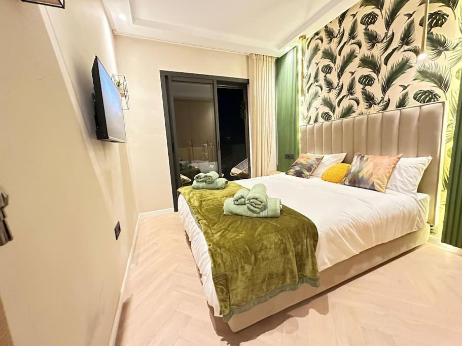 Apartment Stylish Lumineux Et Luxueux Au Coeur De Maarif Quartier Palmier Pres De Station Tramway & Bd Abdelmoumen