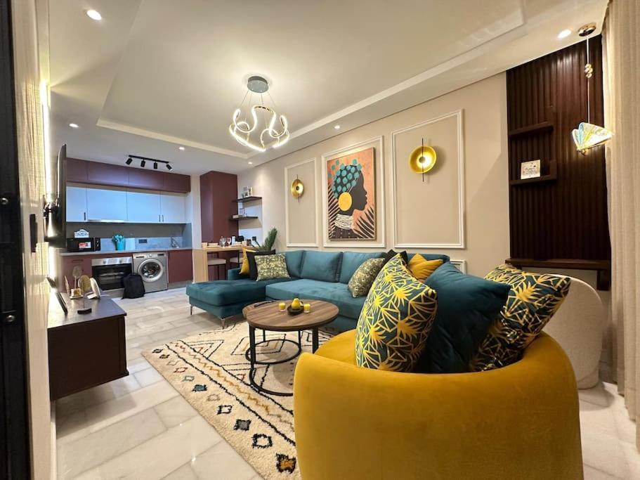 Stylish Lumineux Et Luxueux Au Coeur De Maarif Quartier Palmier Pres De Station Tramway & Bd Abdelmoumen * Casablanca